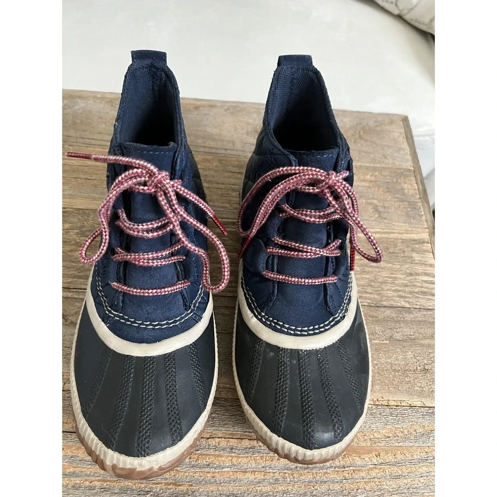 Sorel Out N About Plus Lace Duck Boots Womens 6.5 Navy Waterproof‎ Snow Gorpcore